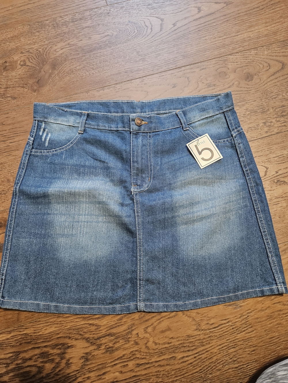 5th & Love Denim Blue Jean Label Detail